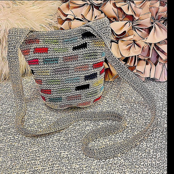 The Sak 121 Multicolor Tan Red Blue Crochet Knit Small Boho Crossbody Bucket Bag - Picture 3 of 13